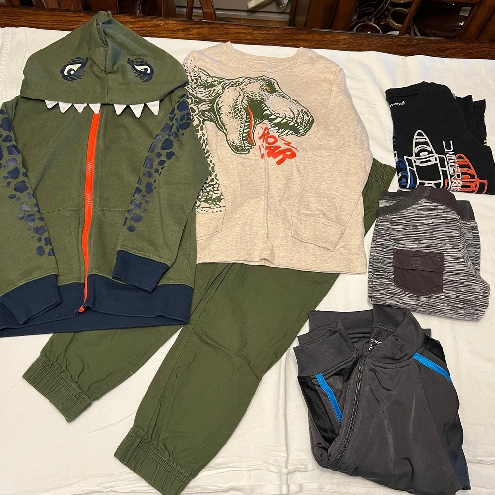 Boys' Clothing Lot, Size 5- Dinosaurs & Space (2556)